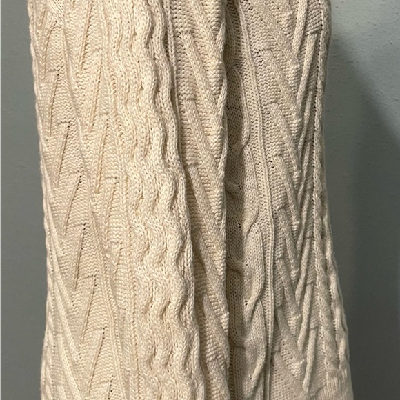 Gap Relaxed Cable-Knit Sweater - Medium - Picture 5 of 11